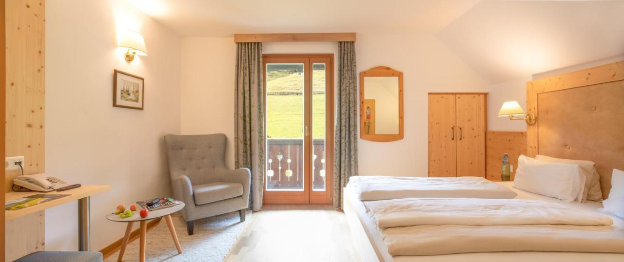 Hotel Nagglerhof Am Weissensee Zewnętrze zdjęcie